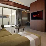 Ferienhaus Suncity Icon - Luxury Beachfront Agia Napa