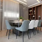 Suncity Icon - Luxury Beachfront Ferienhaus *
