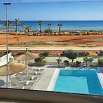 Suncity Icon - Luxury Beachfront Ferienhaus *