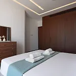 Ferienhaus Suncity Icon - Luxury Beachfront *