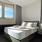 Ferienhaus Suncity Icon - Luxury Beachfront Agia Napa