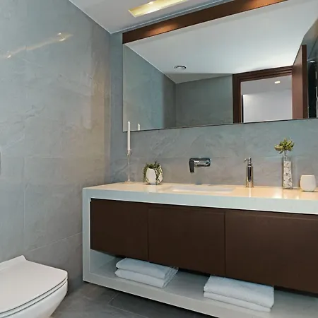 Holiday home Suncity Icon - Luxury Beachfront